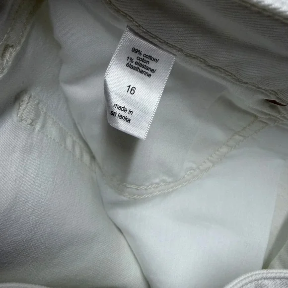 White Denim Distressed Frayed Hem Shorts Size 16 Cheeky Shortie - Picture 4 of 5